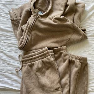 Aritzia TNA Matching Sweatshirt and Sweatpants